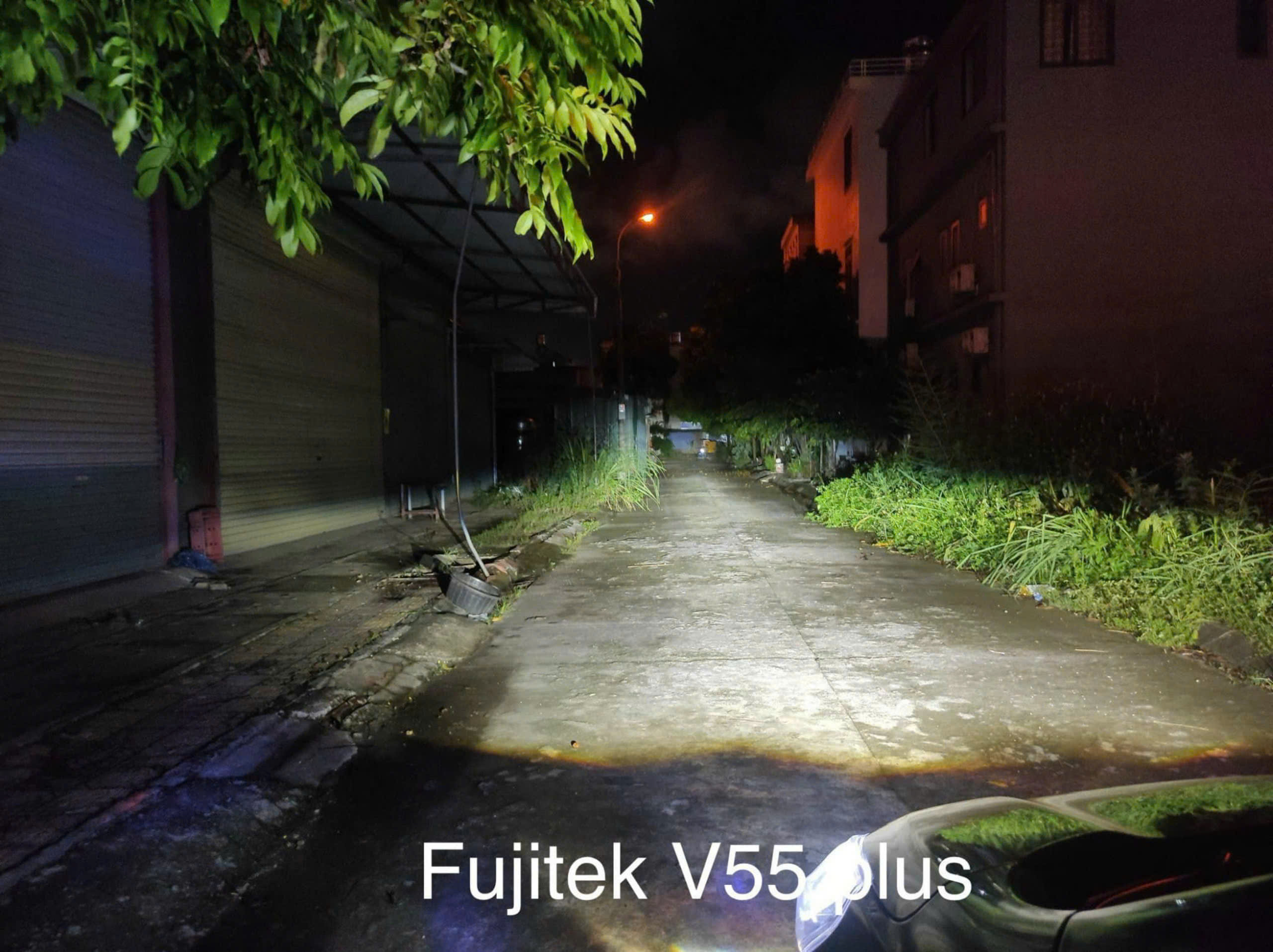 Đèn bi LED Fujitek V55 Plus