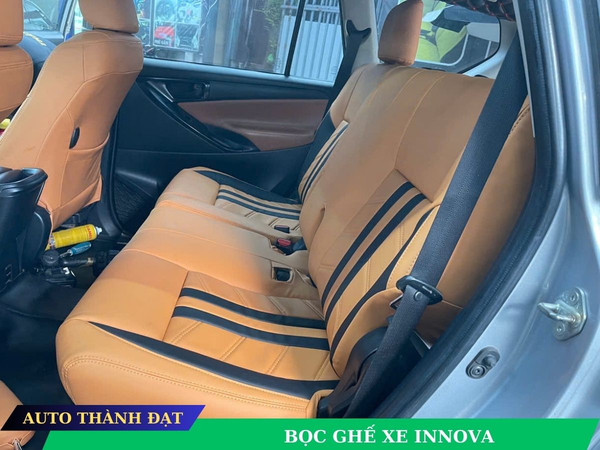 bọc-da-ghế-xe-INNOVA
