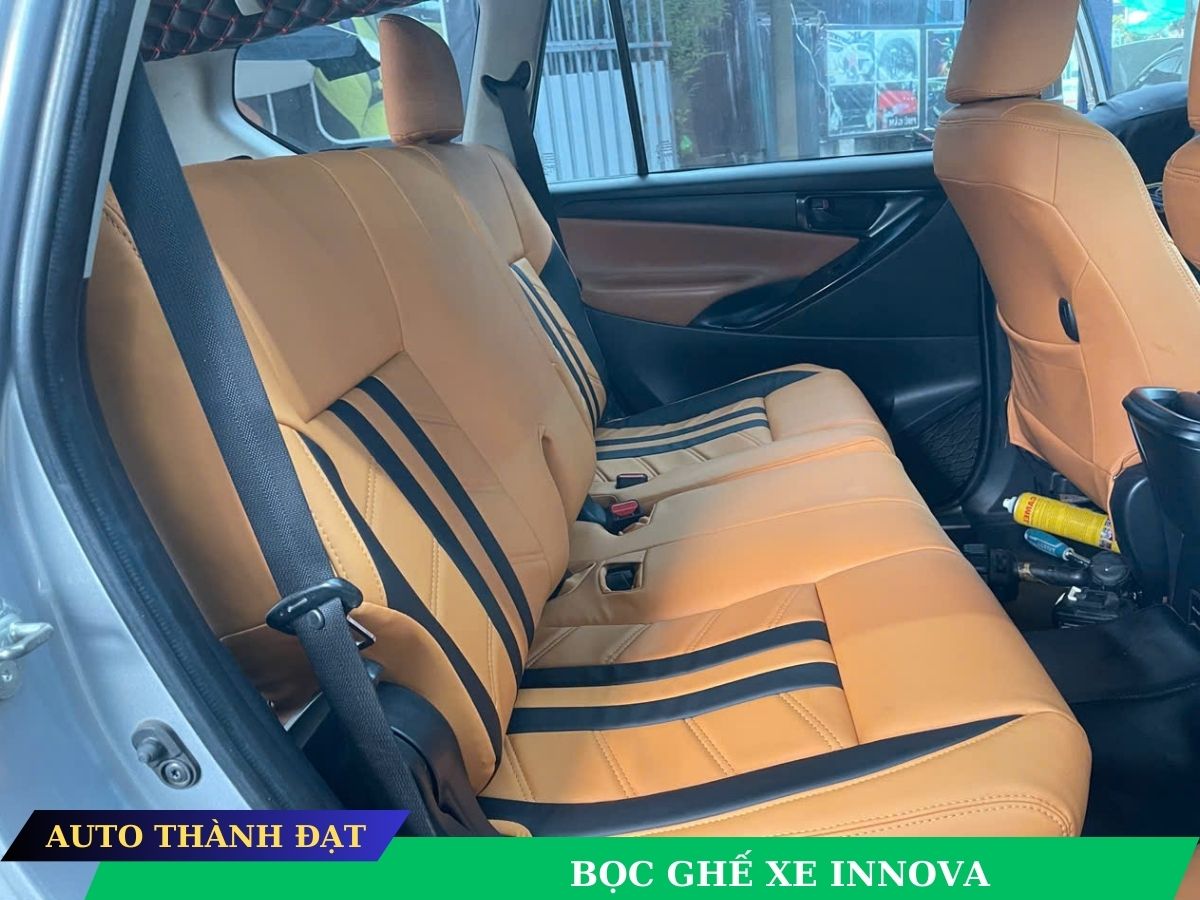 bọc-da-ghế-xe-INNOVA