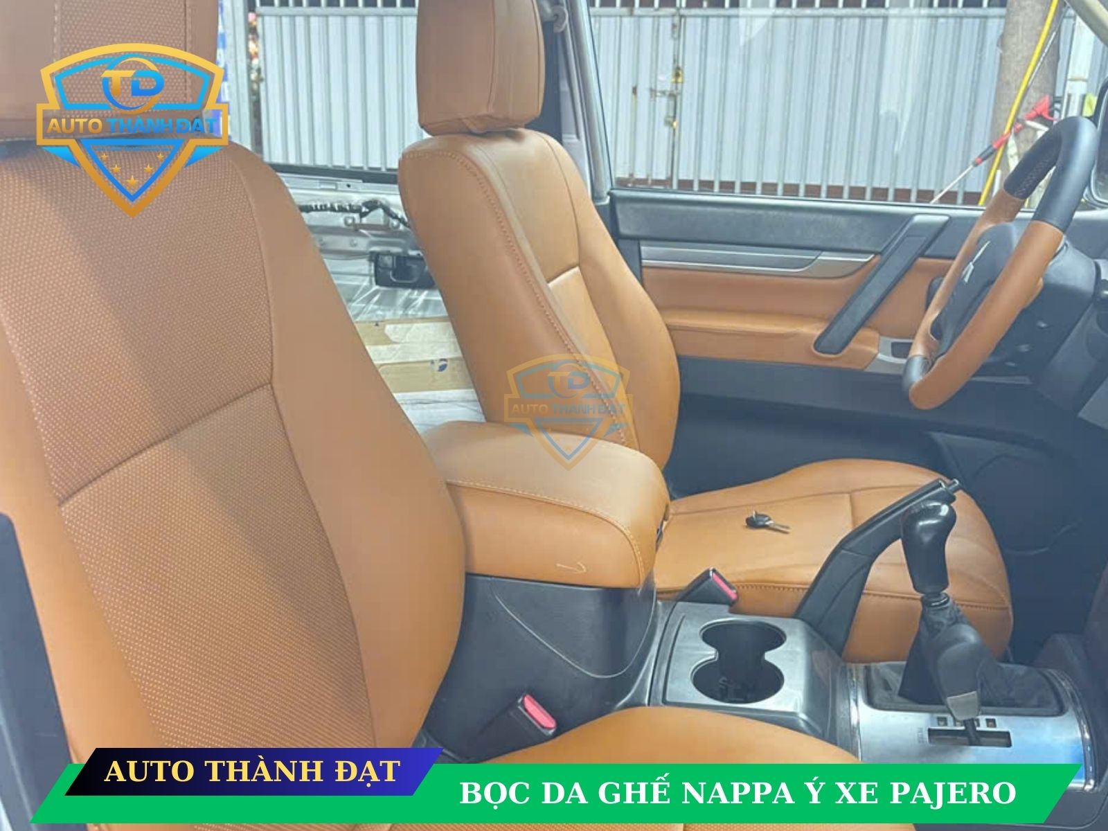 BỌC DA GHẾ XE PAJERO