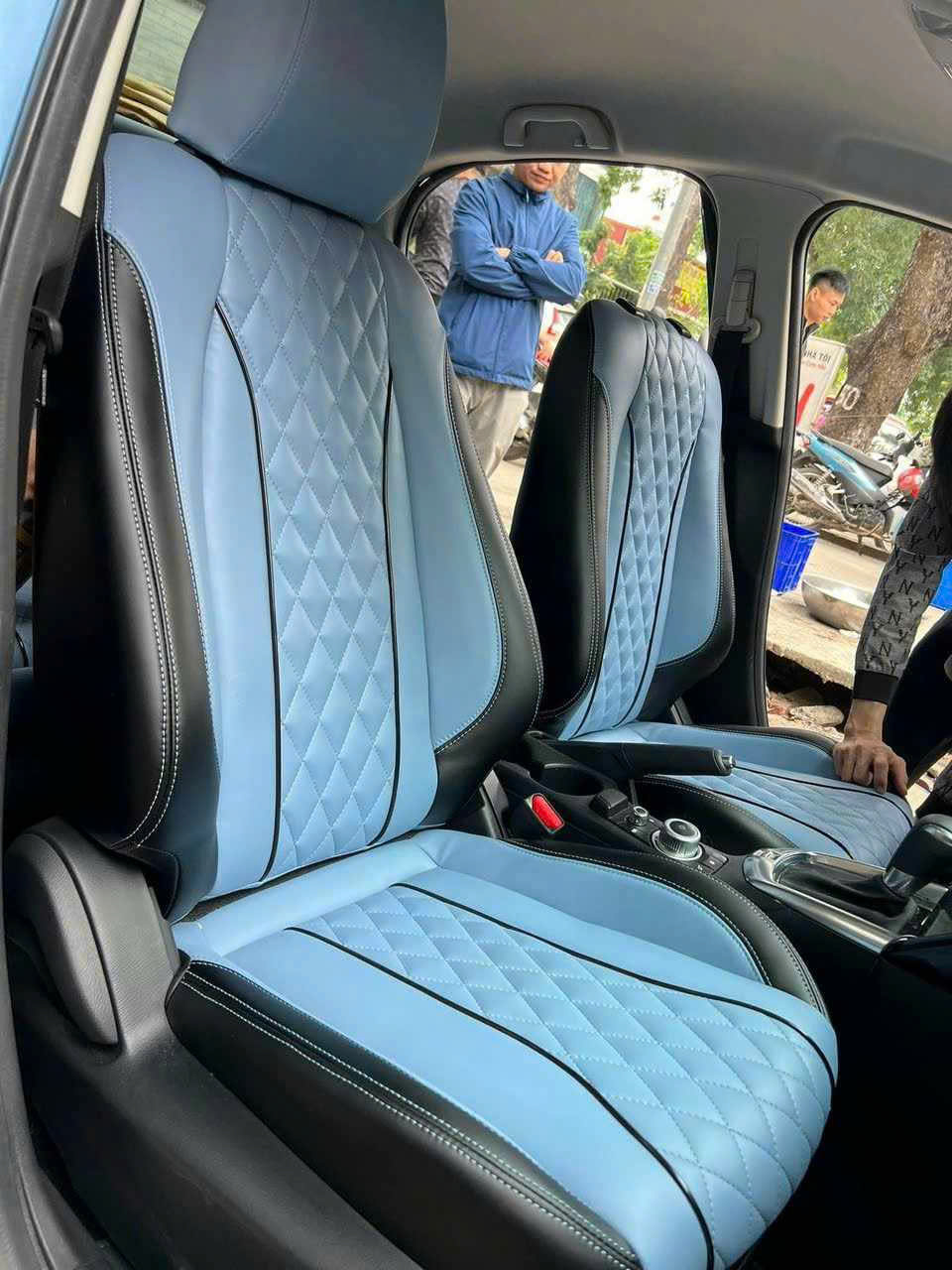 BỌC GHẾ DA Ô TÔ