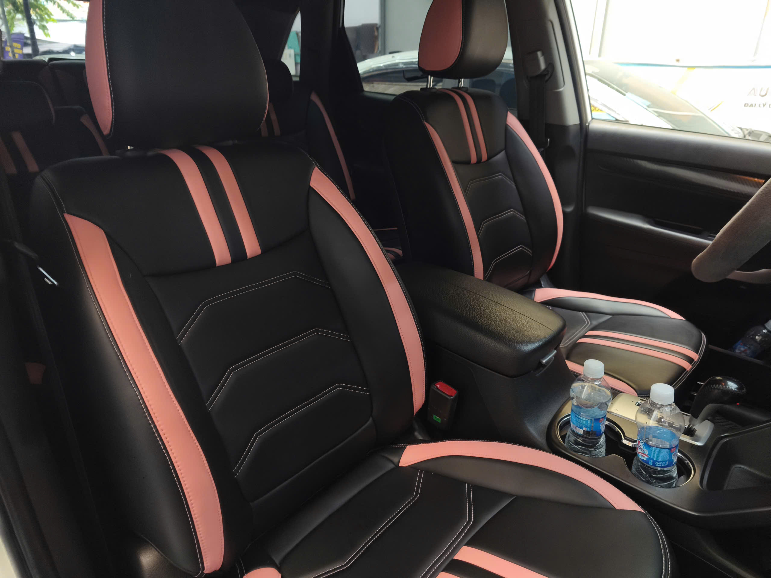 BỌC DA GHẾ FORTUNER