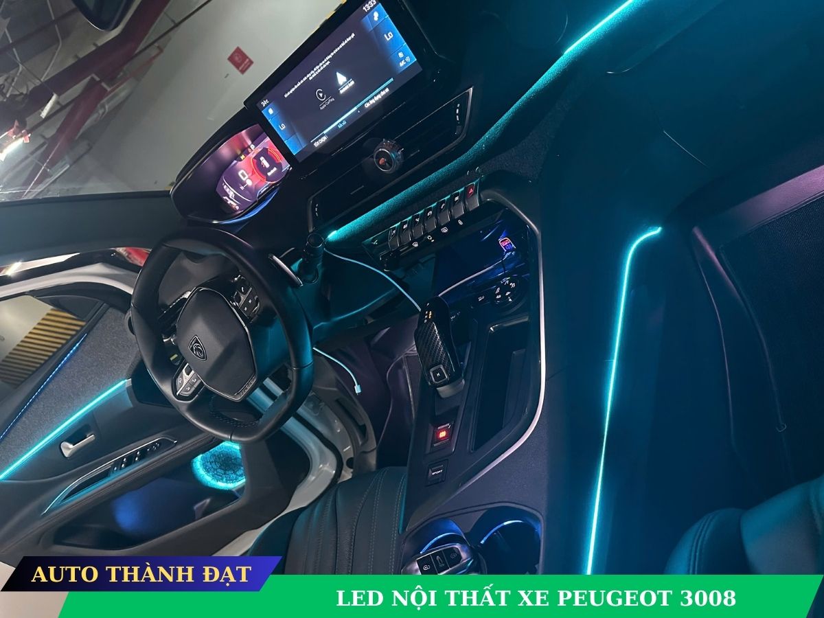 led-noi-that-xe-peugeot-3008
