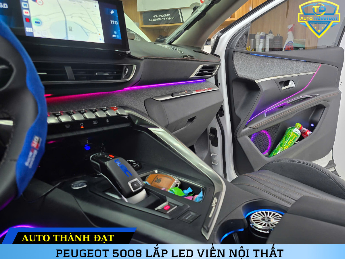 PEUGEOT 5008 LẮP LED VIỀN NỘI THẤT