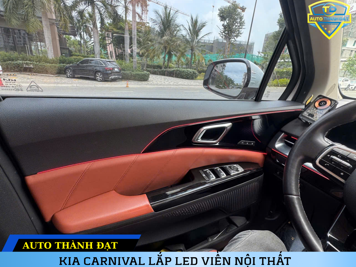 KIA CARNIVAL LẮP LED VIỀN NỘI THẤT