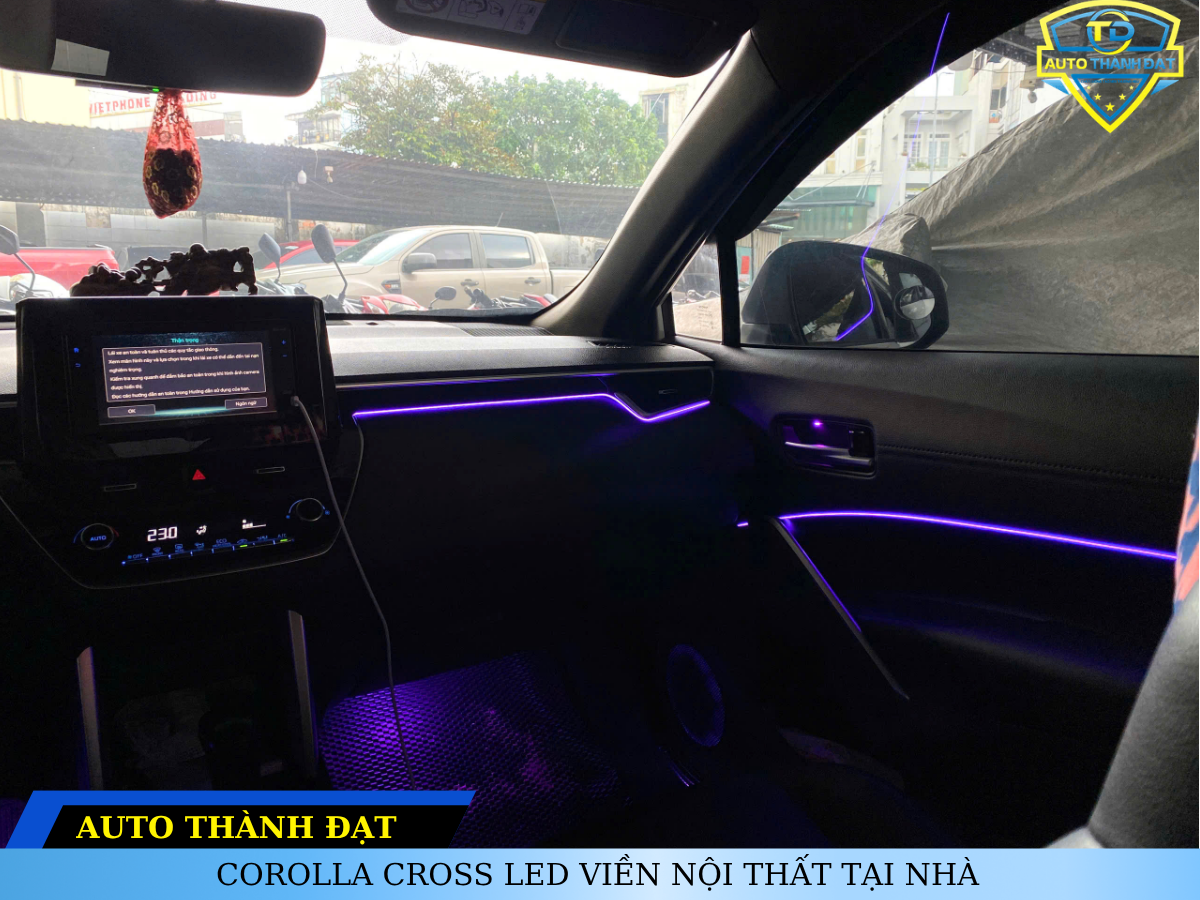 COROLLA CROSS LED VIỀN NỘI THẤT TẠI NHÀ