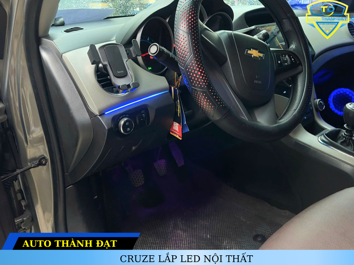 CRUZE LẮP LED VIỀN NỘI THẤT