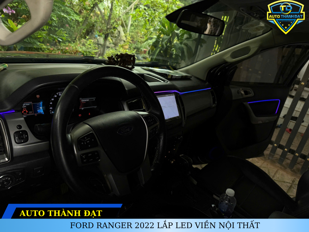 FORD RANGER 2022 LẮP LED VIỀN NỘI THẤT 