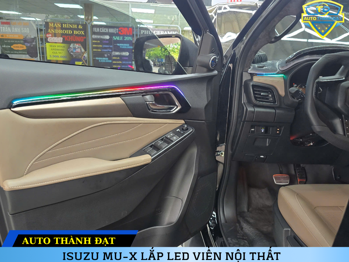 ISUZU MU-X LẮP LED VIỀN NỘI THẤT