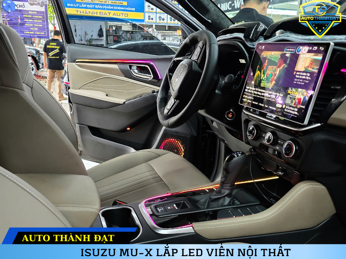 ISUZU MU-X LẮP LED VIỀN NỘI THẤT