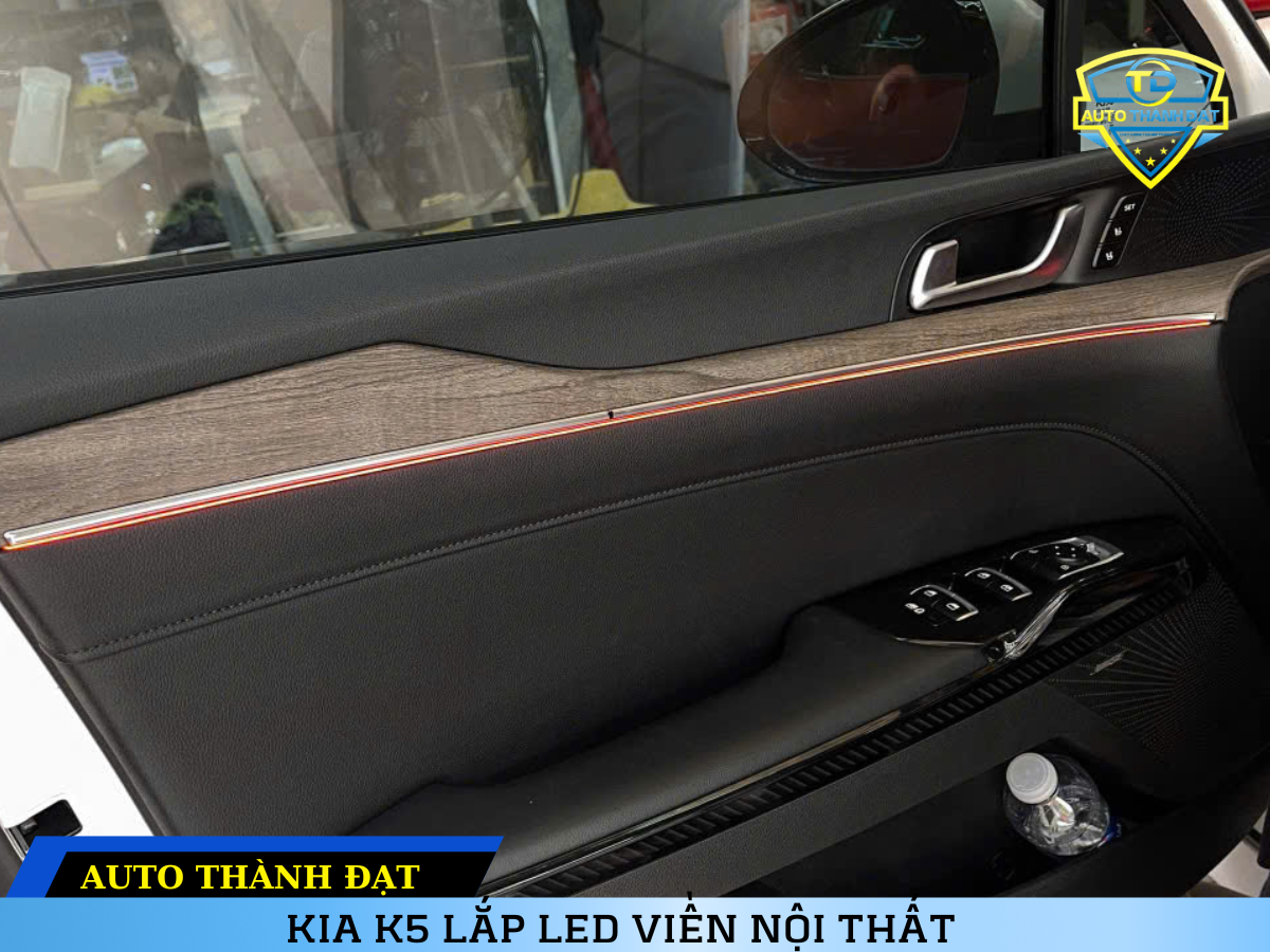 KIA K5 LẮP LED VIỀN NỘI THẤT 