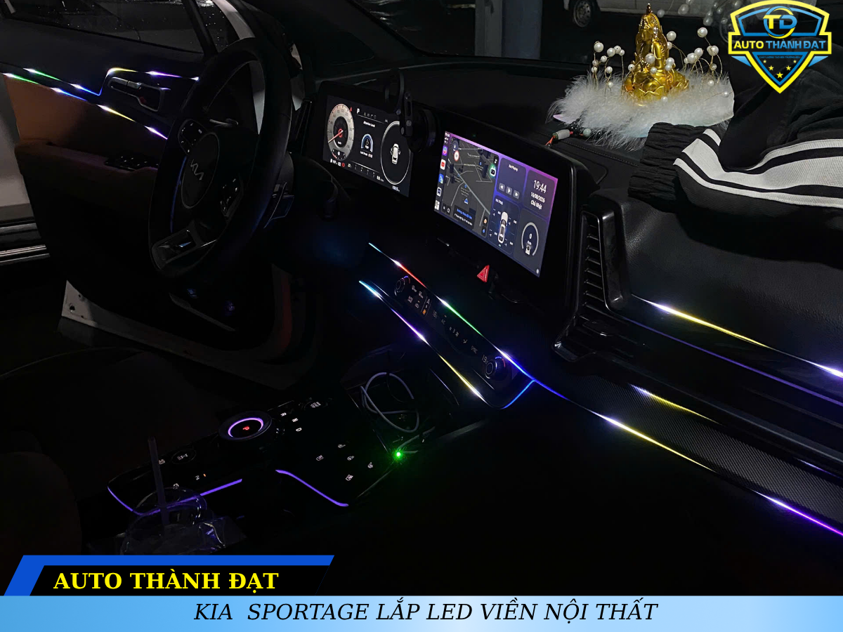 KIA SPORTAGE 2025 LẮP LED VIỀN NỘI THẤT