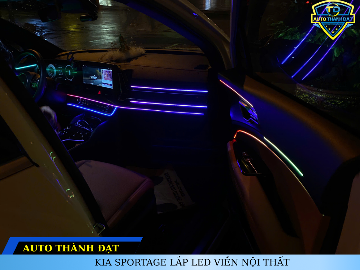 KIA SPORTAGE 2025 LẮP LED VIỀN NỘI THẤT
