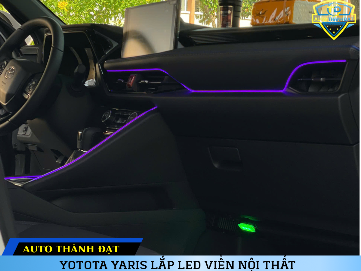 TOYOTA YARIS LẮP LED VIỀN NỘI THẤT