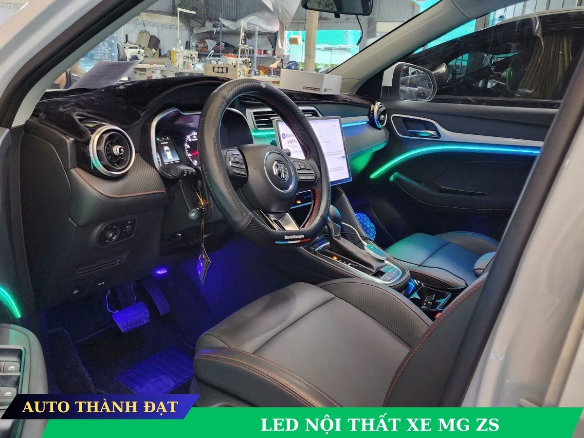 LED NỘI THẤT MG ZS