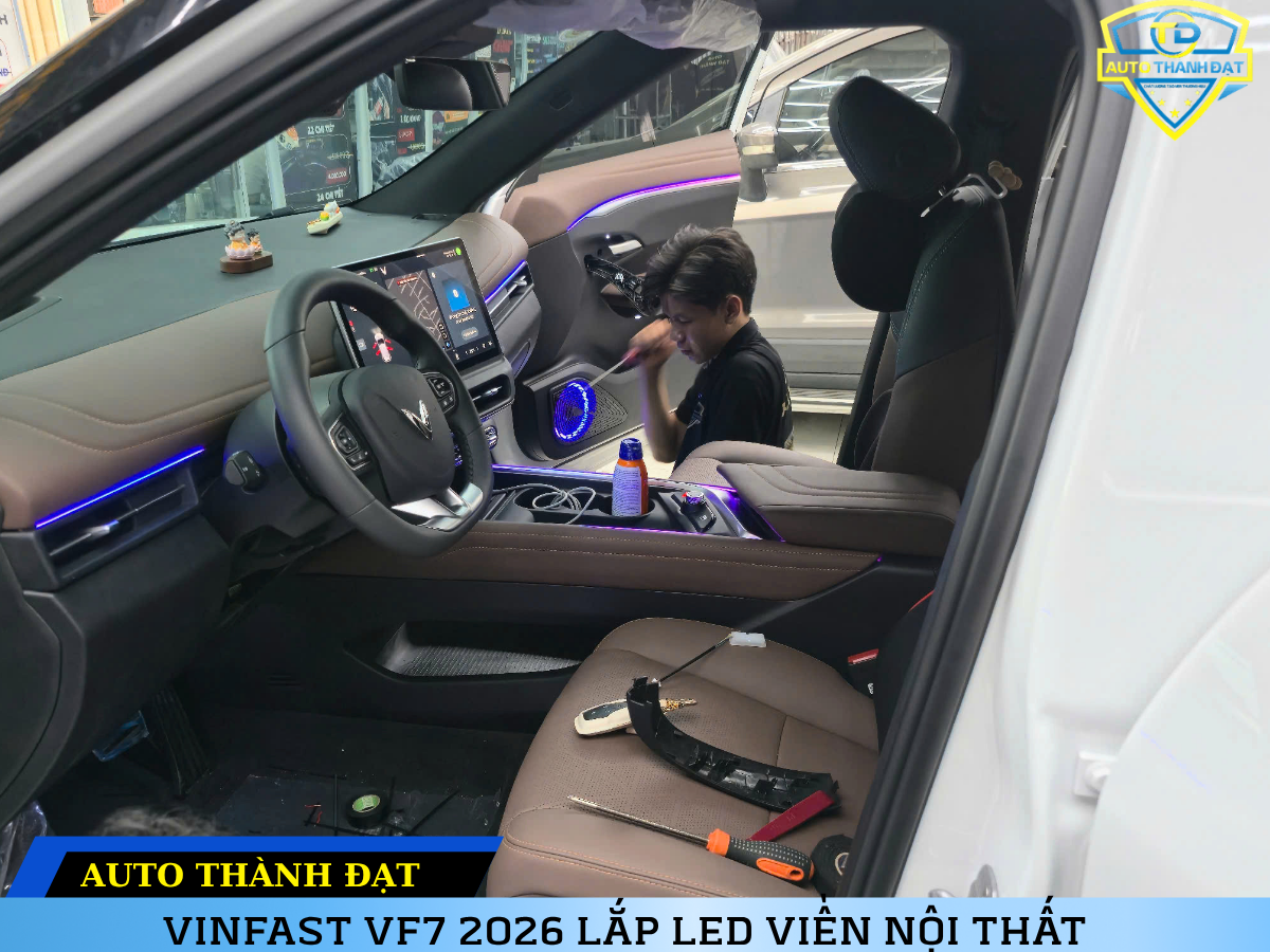 VINFAST VF7 2026 LẮP LED VIỀN NỘI THẤT