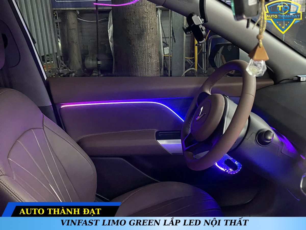 VINFAST LIMO GREEN LẮP LED NỘI THẤT