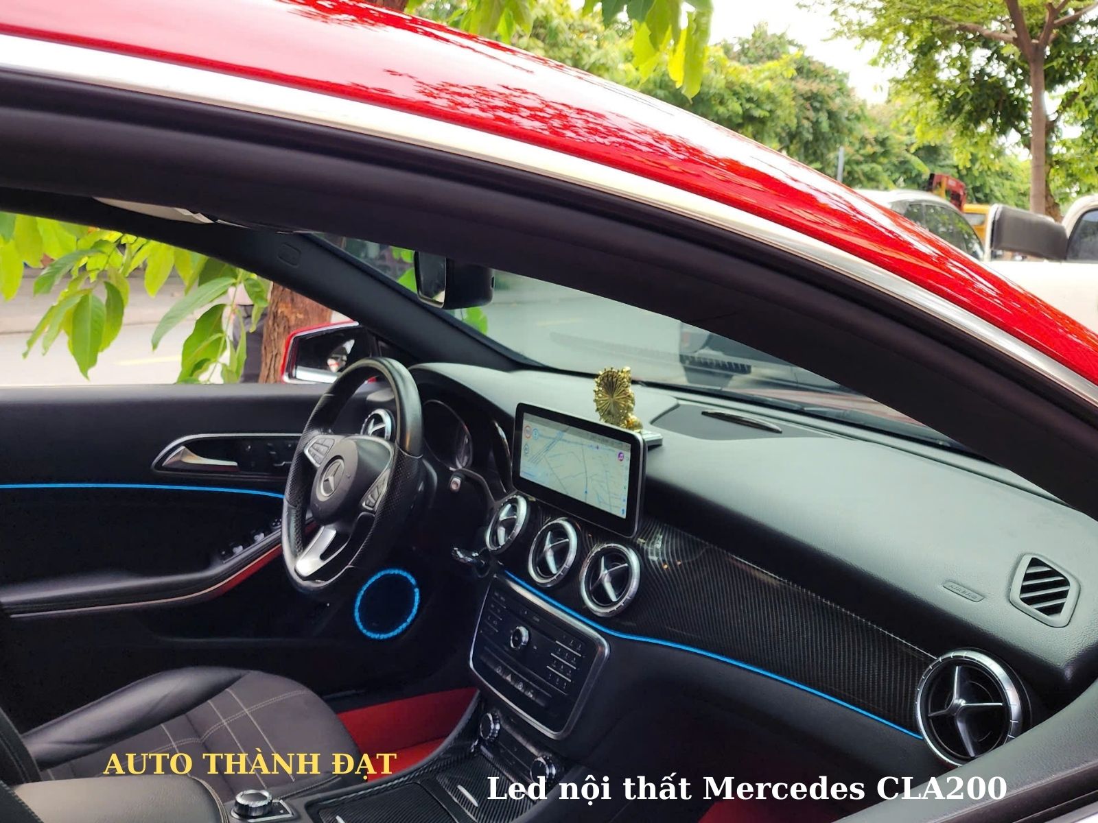 LED NỘI THẤT XE MERCEDES CLA200