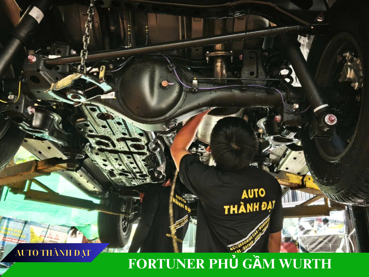 FORTUNER PHỦ GẦM Ô TÔ