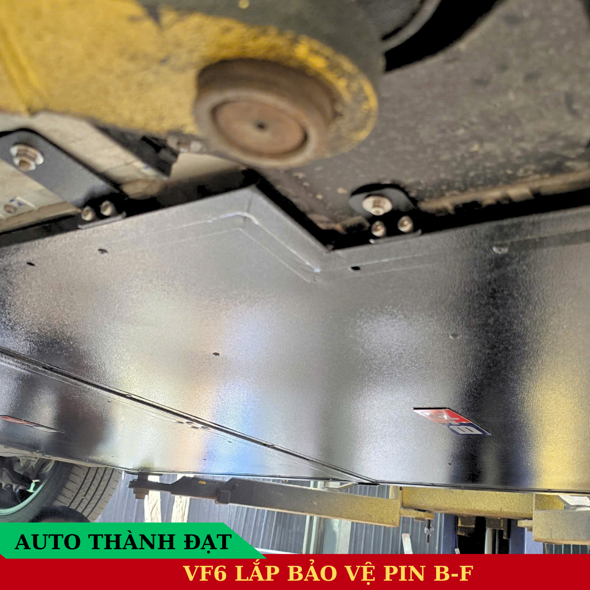VINFAST VF6 LẮP ỐP BẢO VỆ PIN B-F