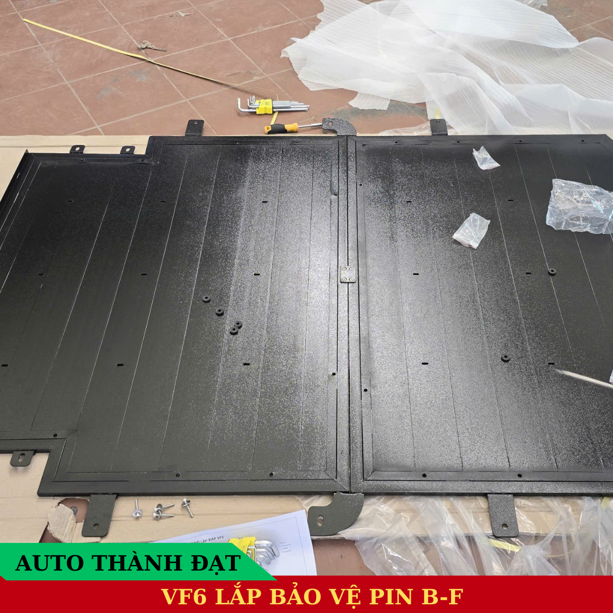 VINFAST VF6 LẮP ỐP BẢO VỆ PIN B-F