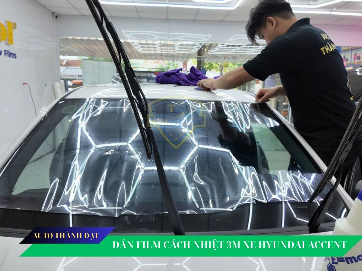 dan-film-cach-nhiet-xe -hyundai-accent