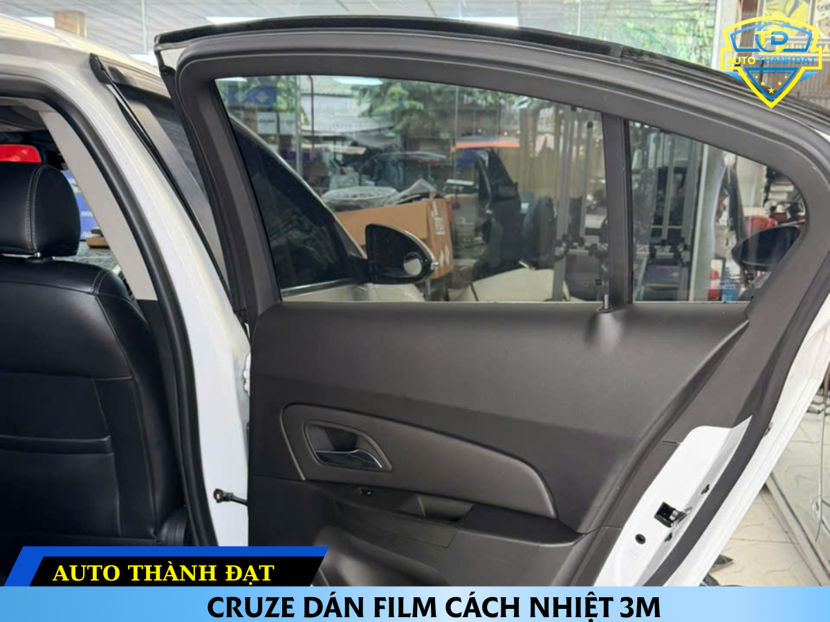 CHEVROLET CRUZE DÁN FILM CÁCH NHIỆT 3M