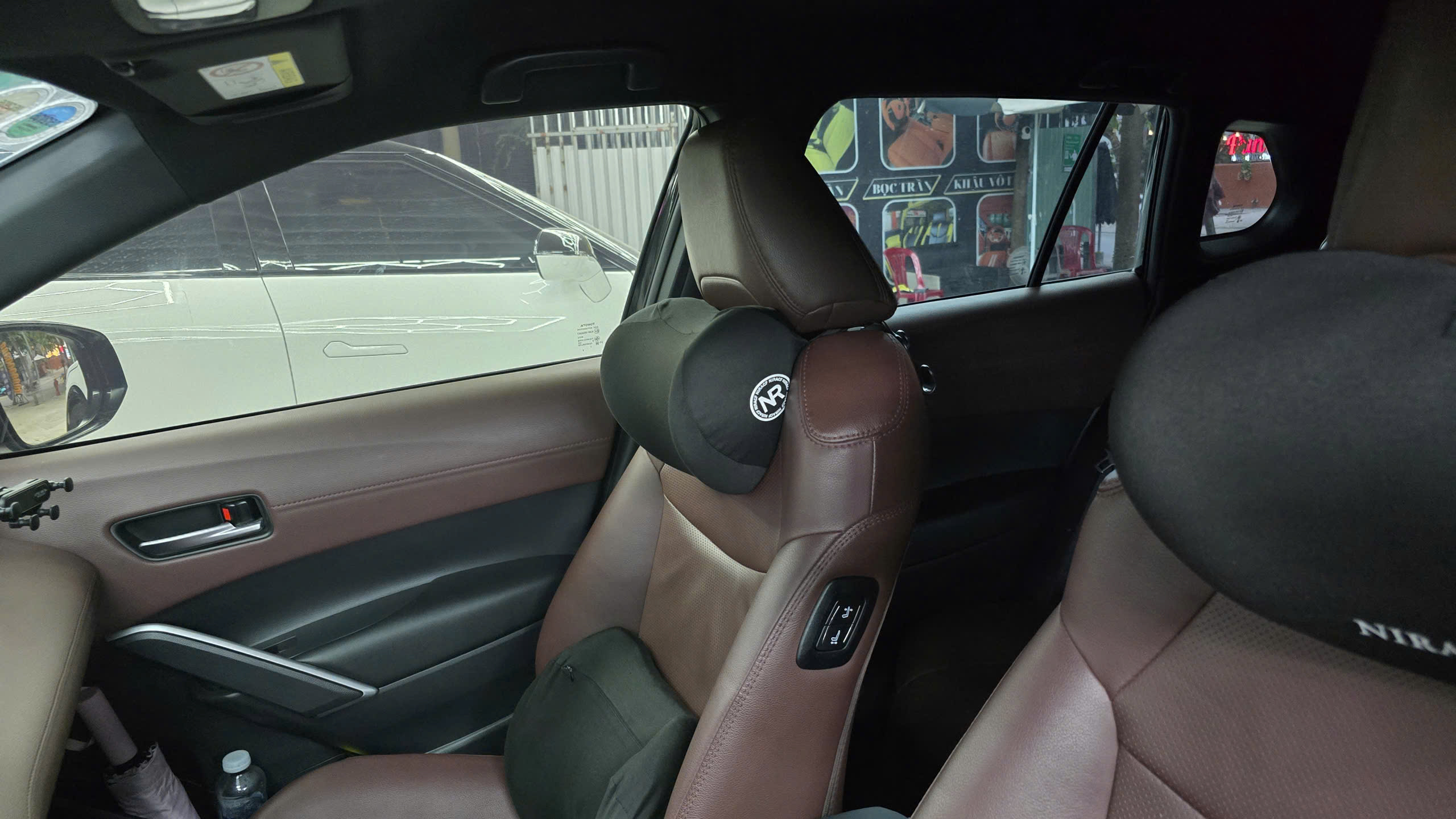 COROLLA CROSS DÁN FILM CÁCH NHIỆT