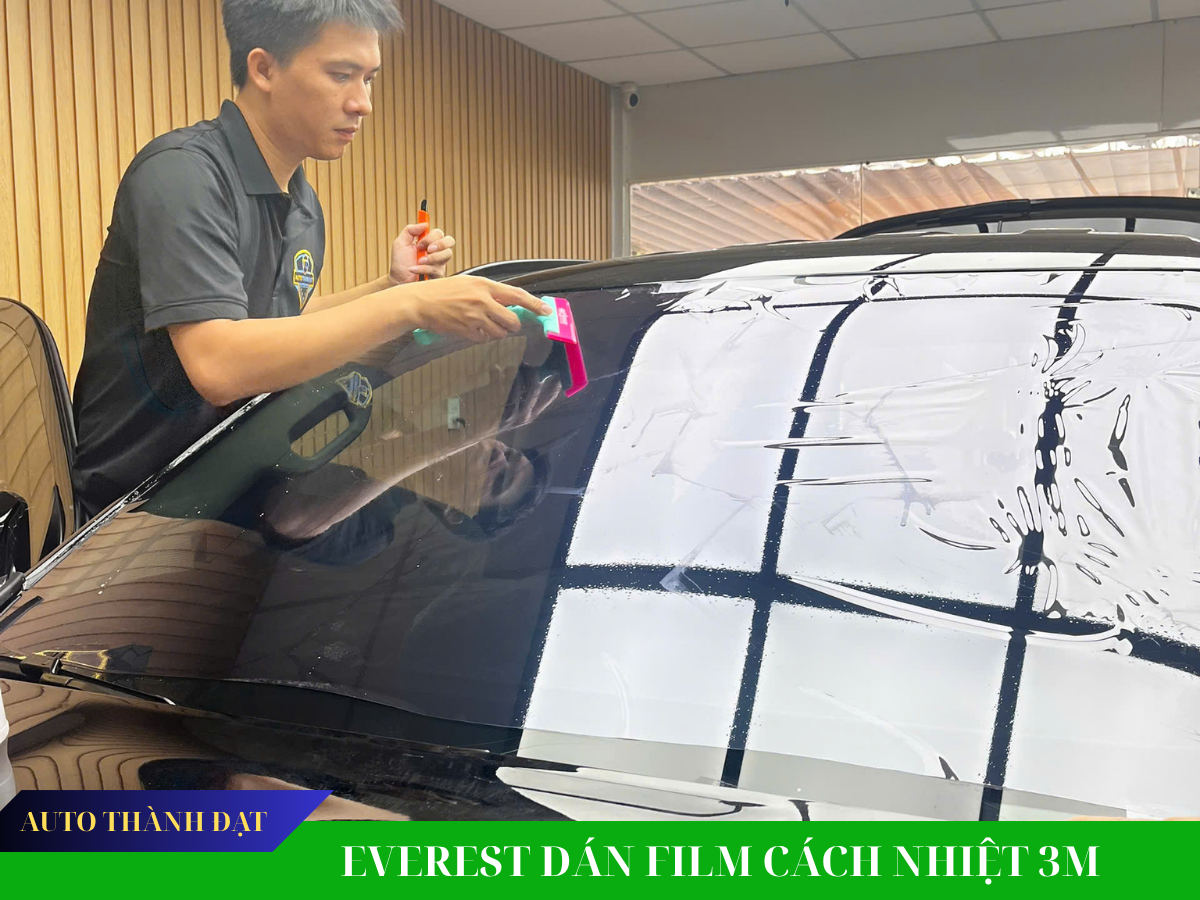 FORD EVEREST DÁN FILM CÁCH NHIỆT 3M