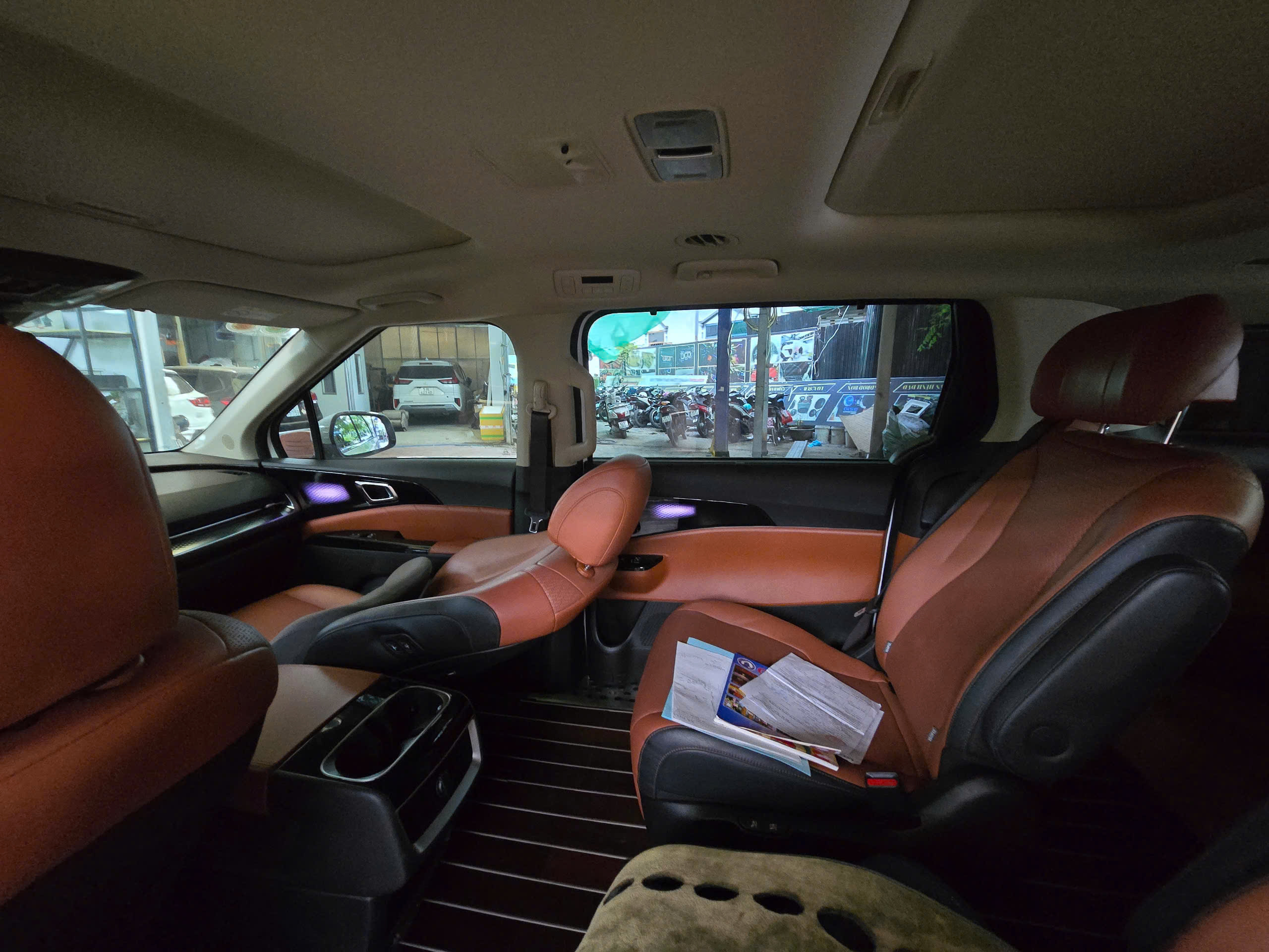 Dán phim cách nhiệt cho xe KIA Carnival 2025