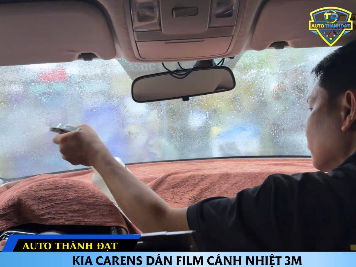 KIA CARENS DÁN FILM CÁCH NHIỆT 3M