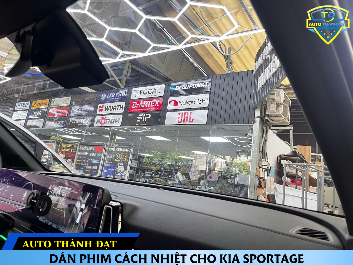 KIA SPORTAGE DÁN FILM CÁCH NHIỆT 3M