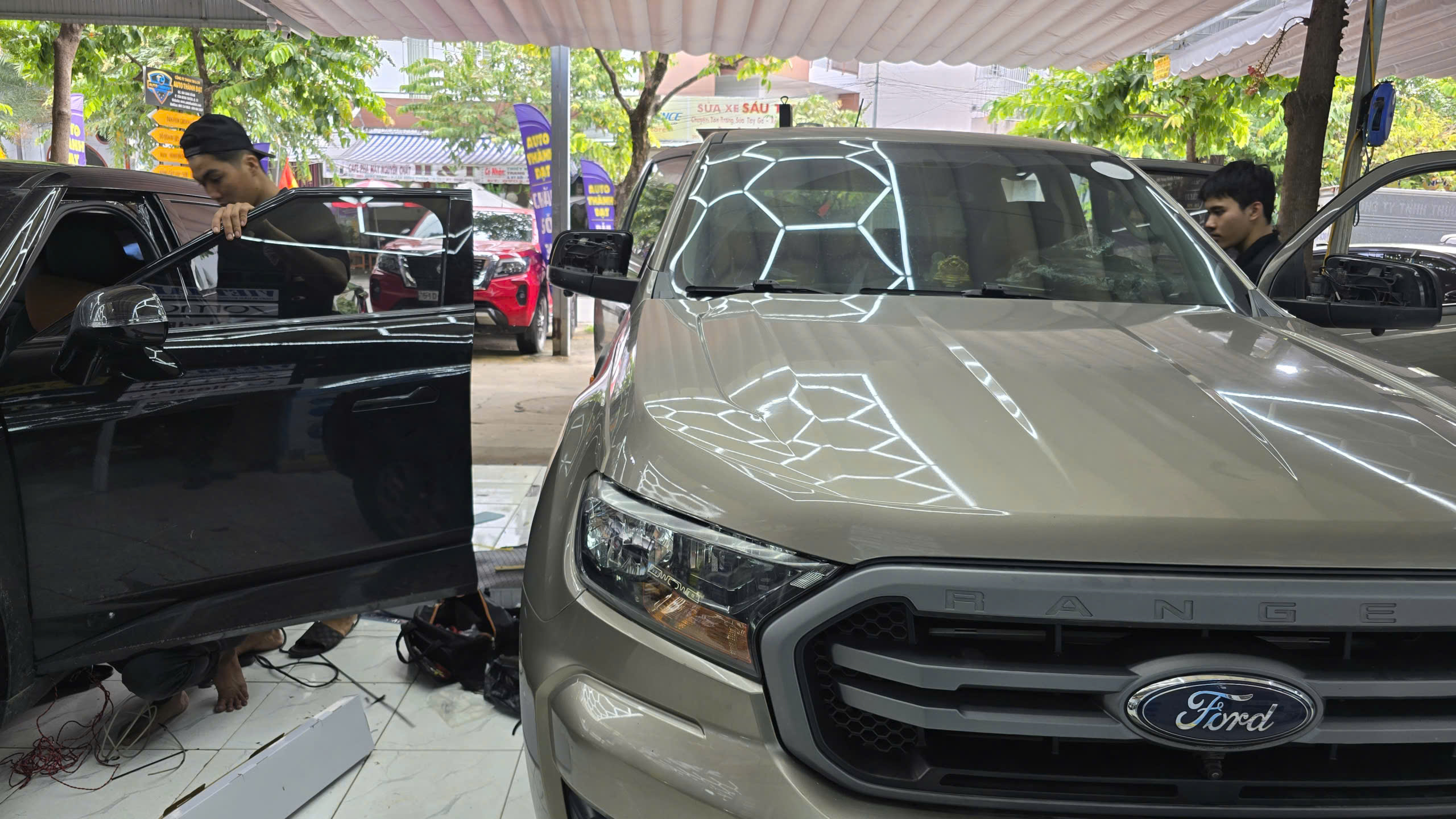 LÓT SÀN 5D 360 ĐỘ FORD RANGER