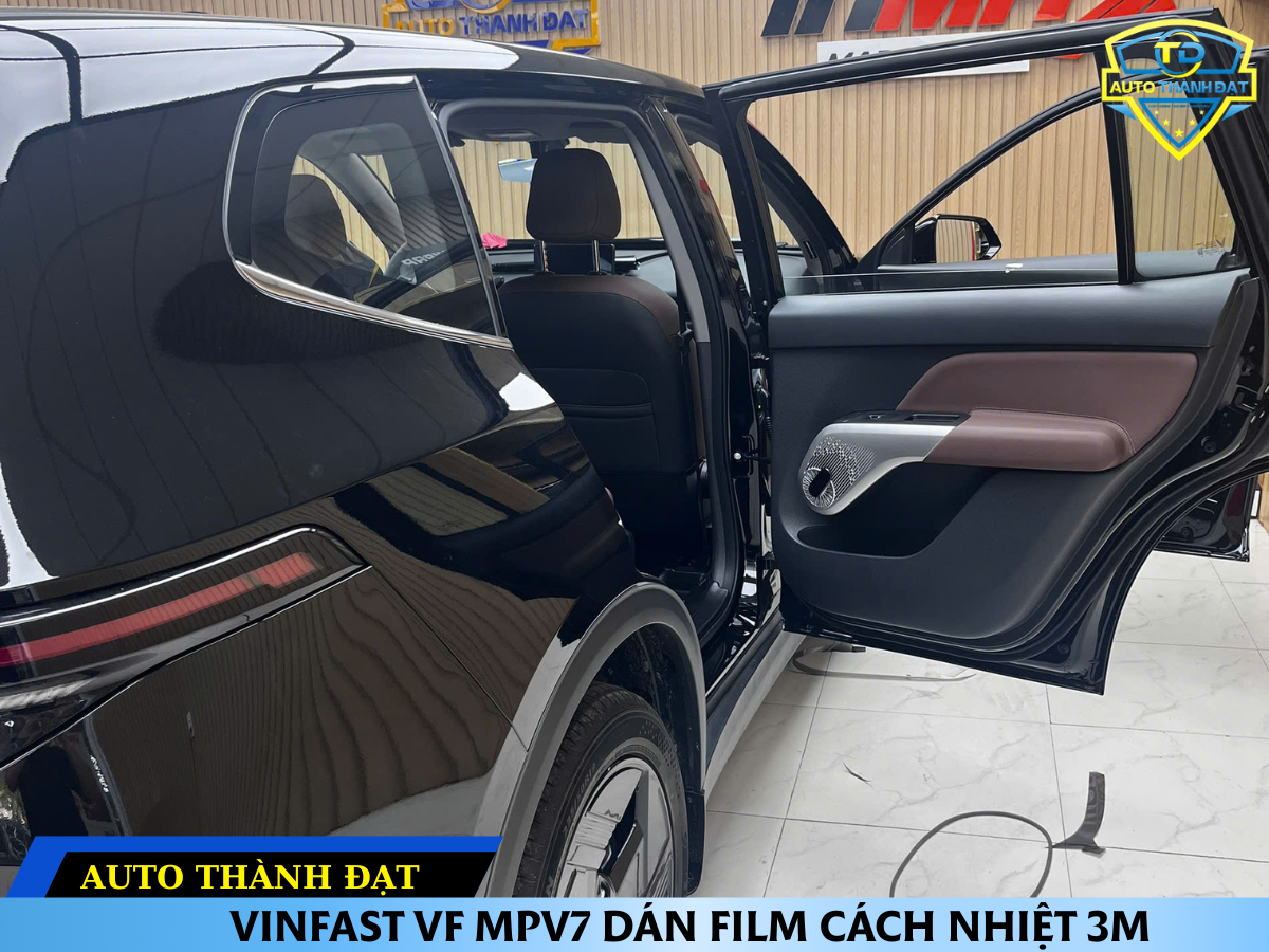 VINFAST VF MPV7 DÁN FILM CÁCH NHIỆT 3M