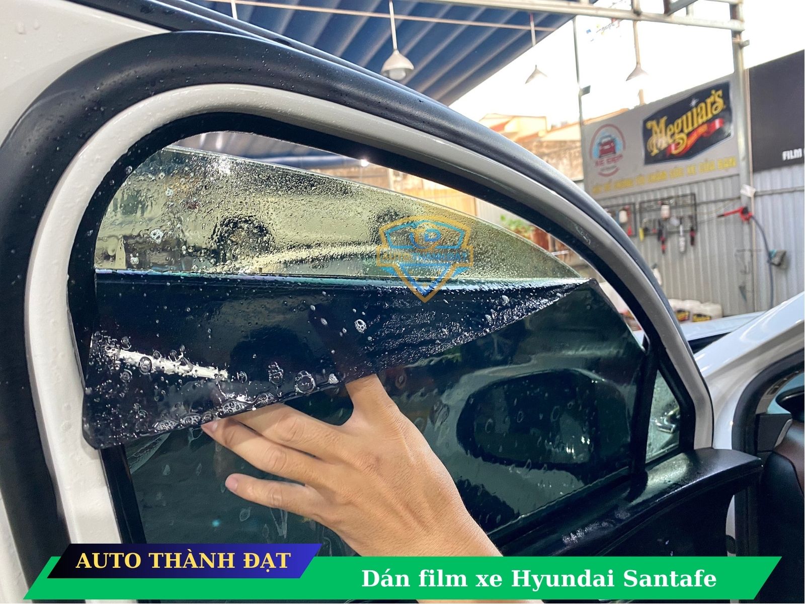 DÁN FILM CÁCH NHIỆT XE HYUNDAI SANTAFE