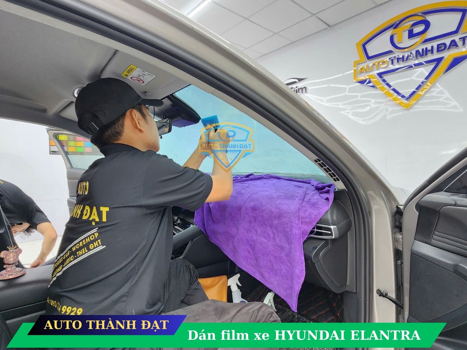 DÁN FILM CÁCH NHIỆT XE HYUNDAI ELANTRA