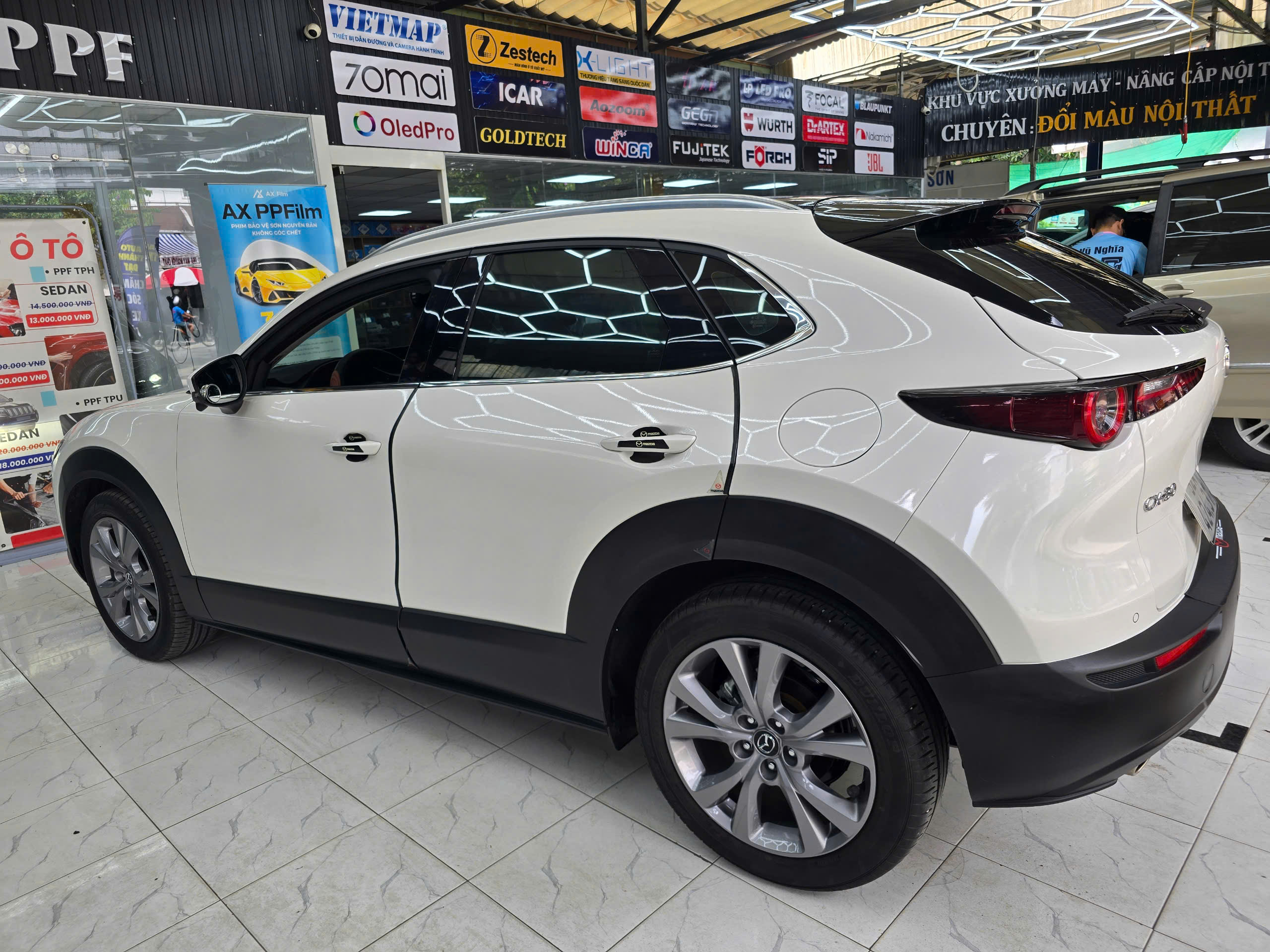 Dán phim cách nhiệt 3M Crystalline cho Mazda CX30