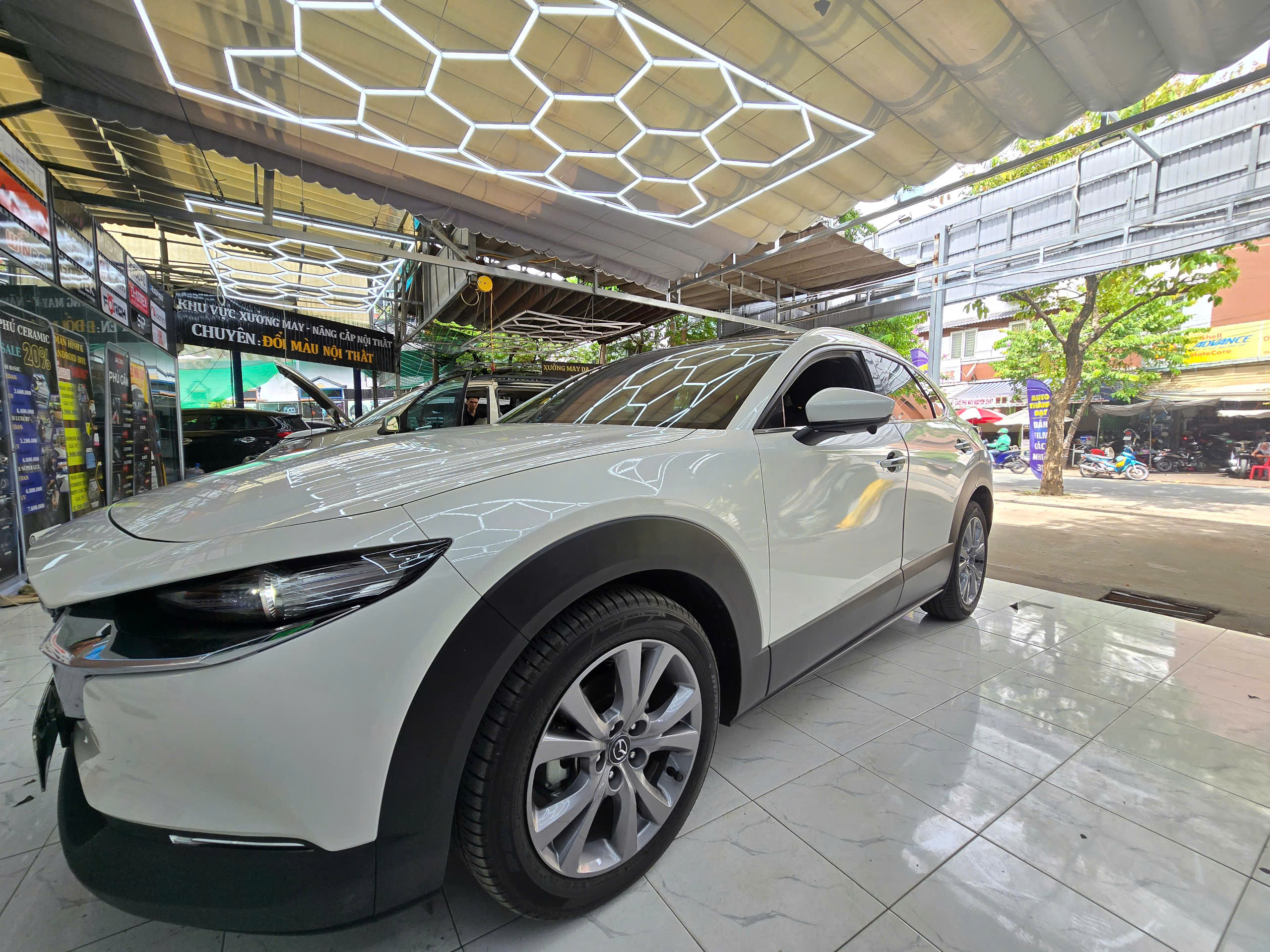 Dán phim cách nhiệt 3M Crystalline cho Mazda CX30