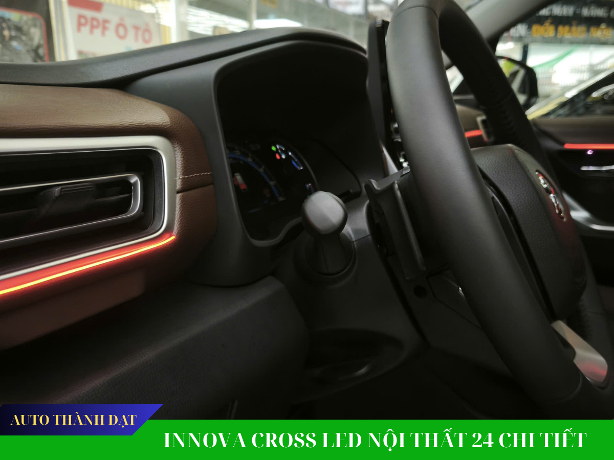 INNOVA CROSS LED NỘI THẤT 24 CHI TIẾT