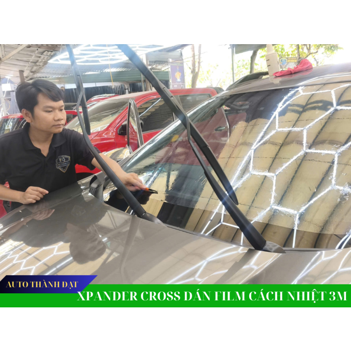 XPANDER CROSS DÁN FILM CÁCH NHIỆT 3M