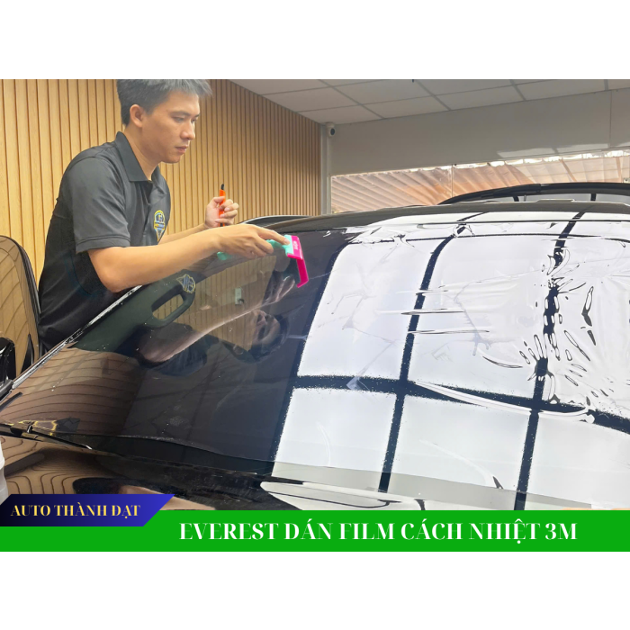 FORD EVEREST DÁN FILM CÁCH NHIỆT 3M