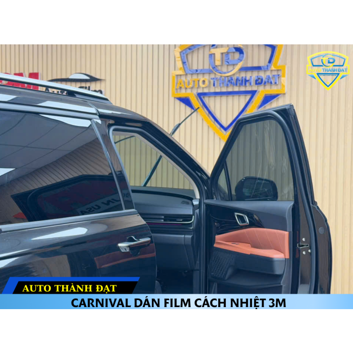 KIA CARNIVAL DÁN FILM CÁCH NHIỆT 3M