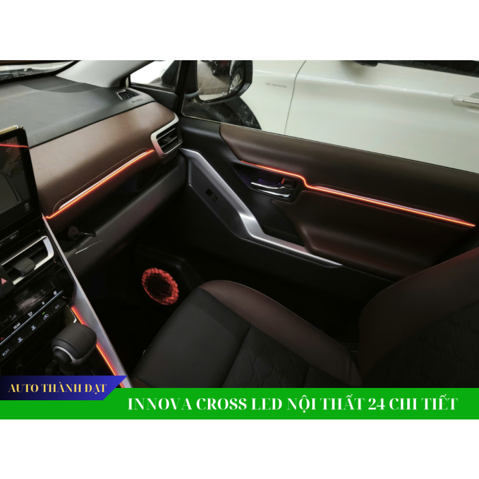 INNOVA CROSS LED NỘI THẤT 24 CHI TIẾT