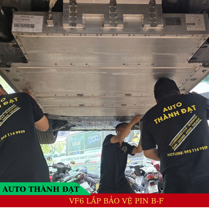 VINFAST VF6 LẮP ỐP BẢO VỆ PIN B-F