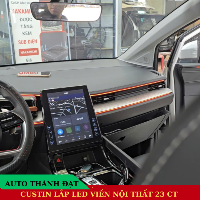 HYUNDAI CUSTIN LẮP LED VIỀN NỘI THẤT