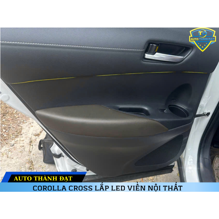 COROLLA CROSS LẮP LED VIỀN NỘI THẤT