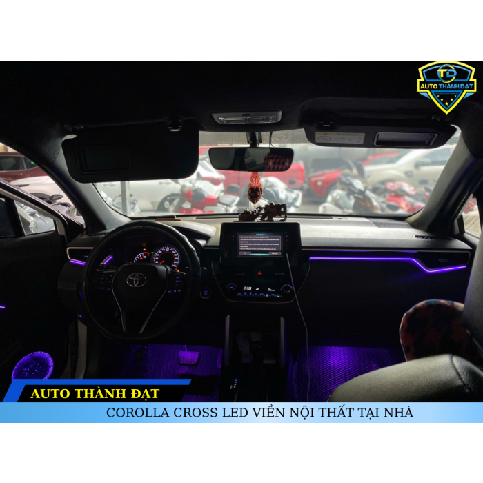 TOYOTA COROLLA CROSS LẮP LED VIỀN NỘI THẤT