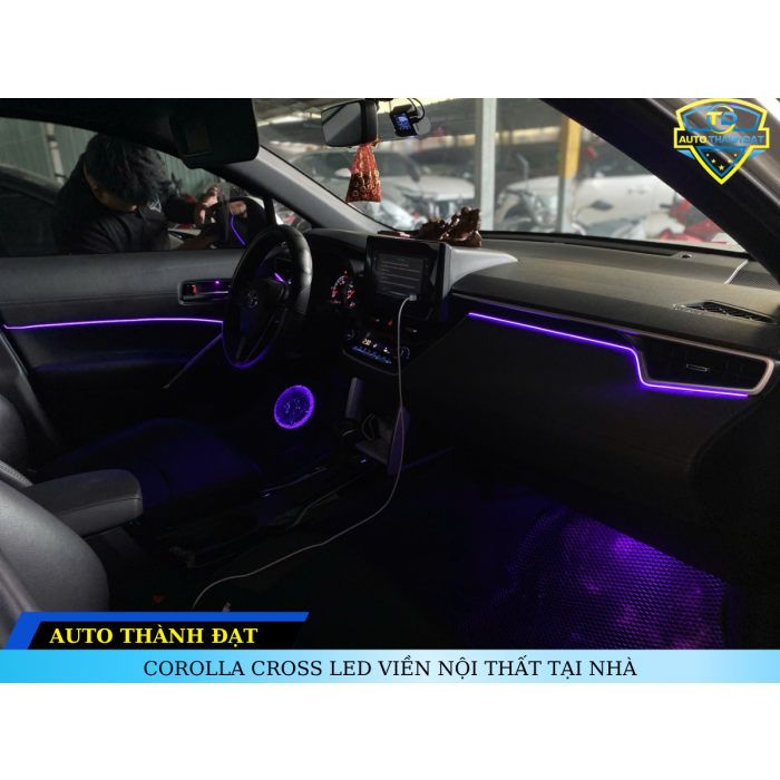 TOYOTA COROLLA CROSS LẮP LED VIỀN NỘI THẤT