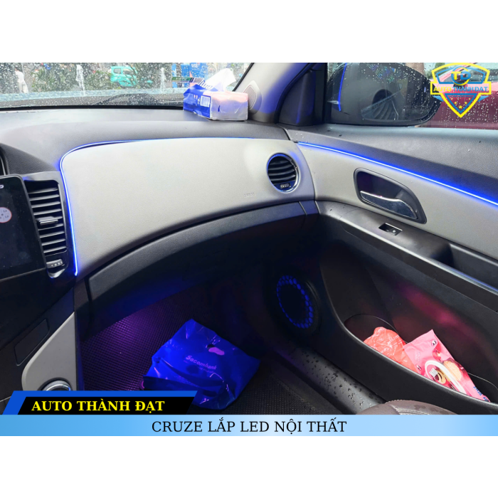 CRUZE LẮP LED VIỀN NỘI THẤT