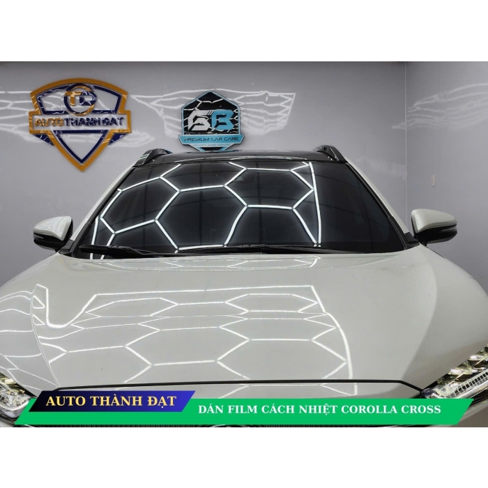 DÁN FILM CÁCH NHIỆT XE COROLLA CROSS